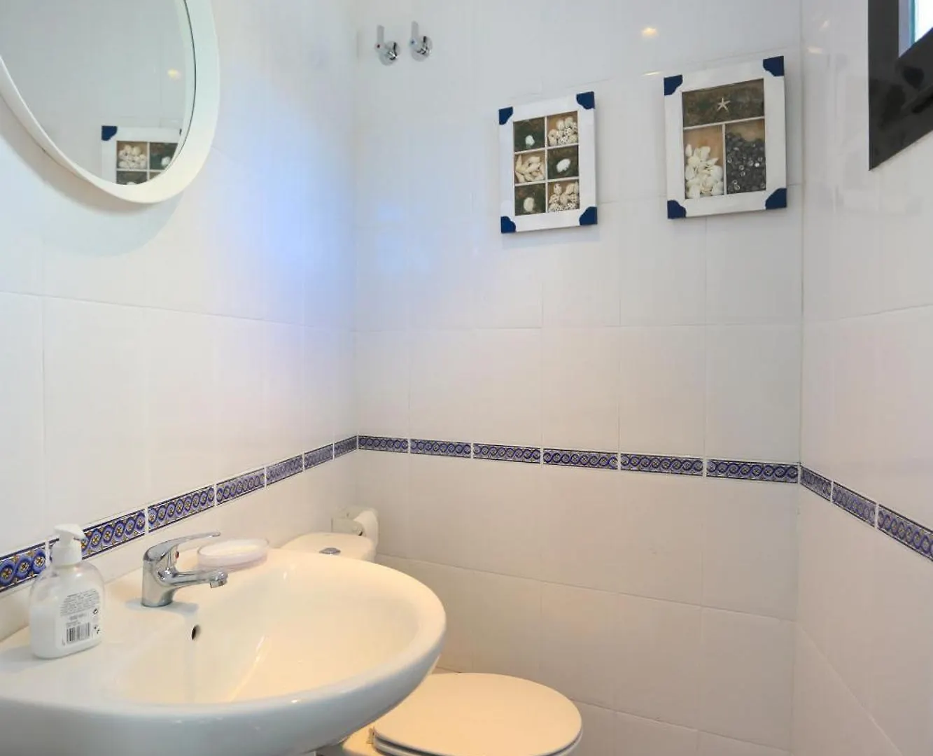 Estepona Premium Beach House 0*,  Spanien